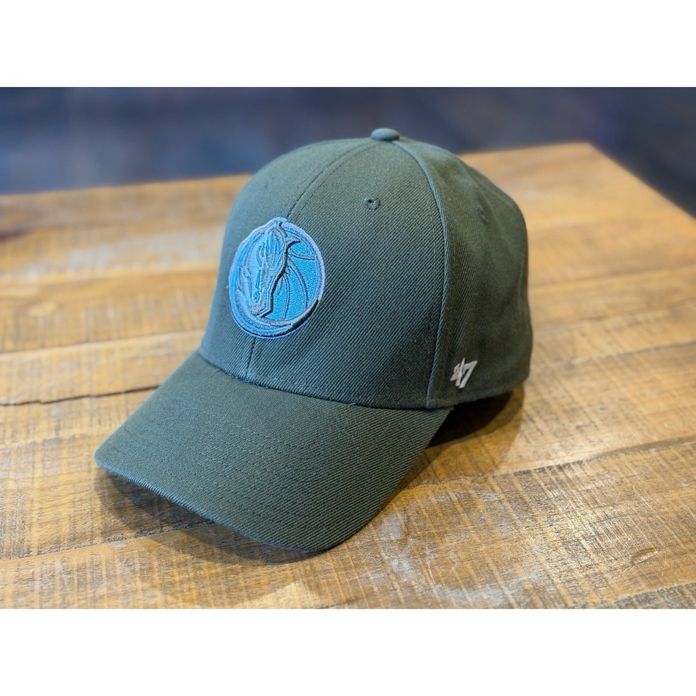 '47 Brand Dallas Mavericks NBA Gray‎ Trucker Mesh Logo Adjustable Snapback Hat